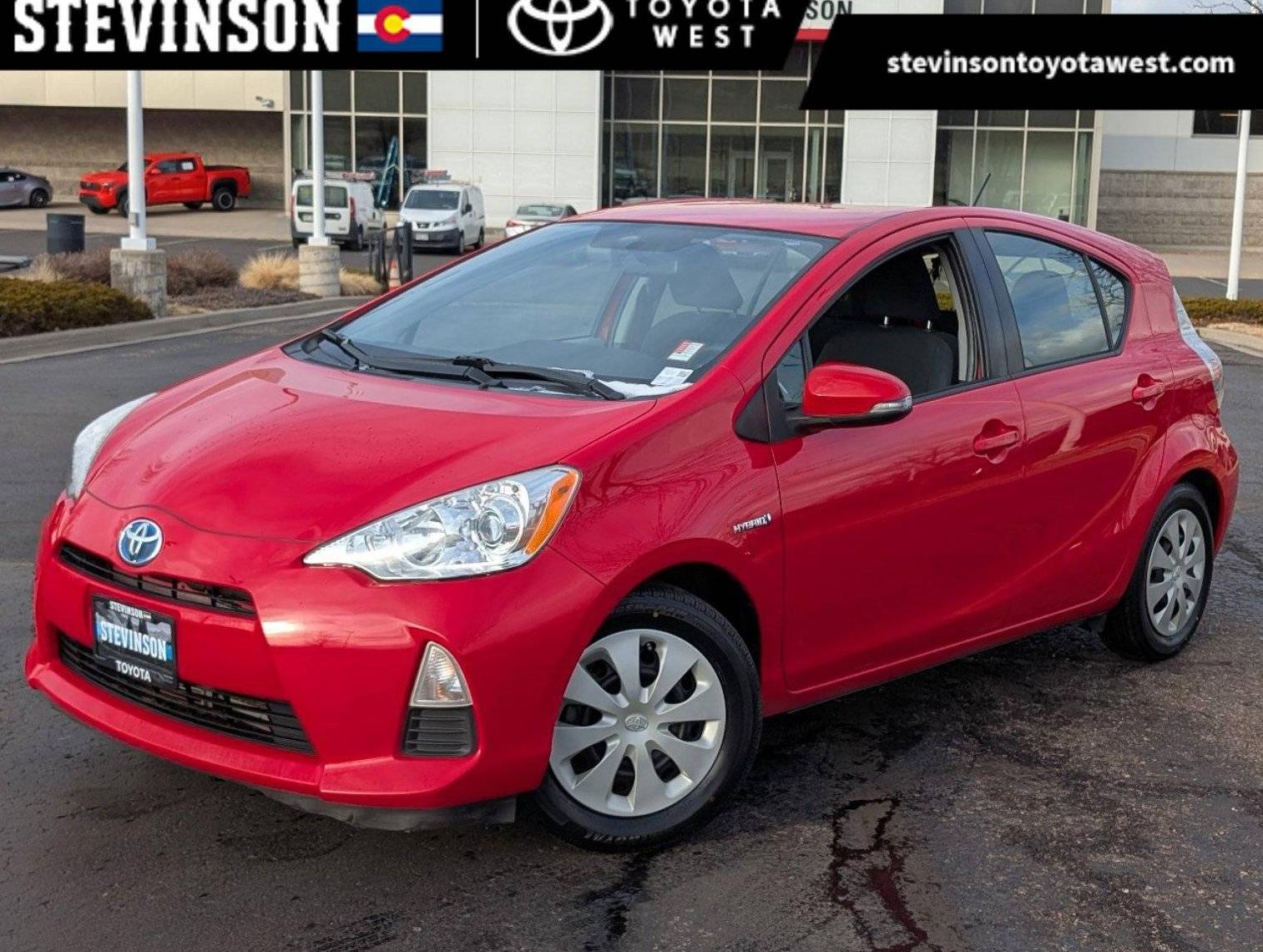 TOYOTA PRIUS C 2014 JTDKDTB36E1567174 image